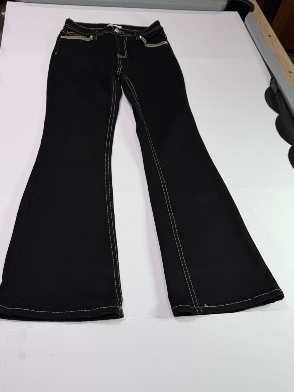 Y2K Black Flare Jeans Studded Back Pockets Low Rise Stretch Size 11